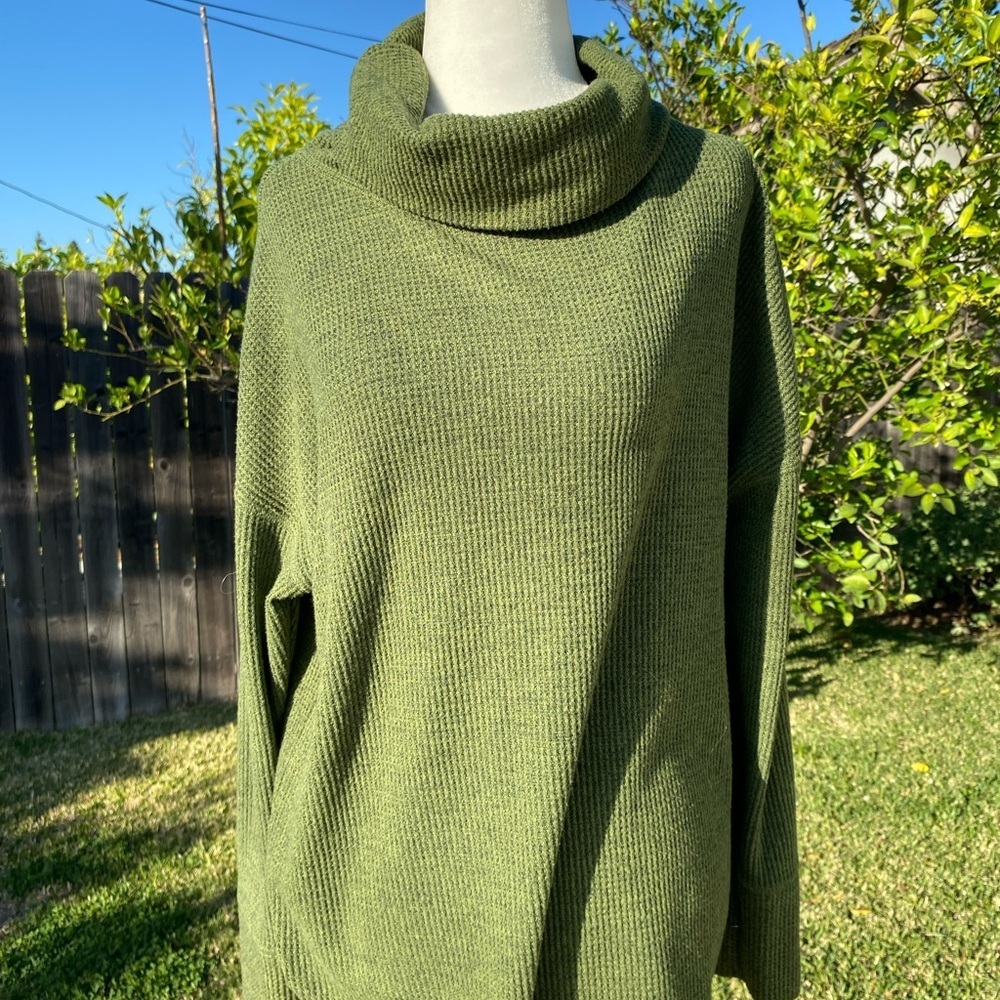Time and Tru Olive Green Cowl Neck Sweater Size L 12 / 14